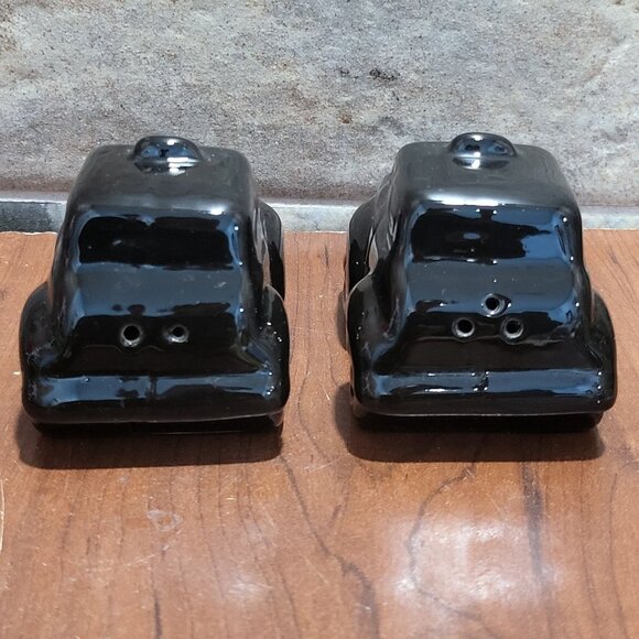 Vintage Black Cars Salt and Pepper Shaker Set - Picture 4 of 10